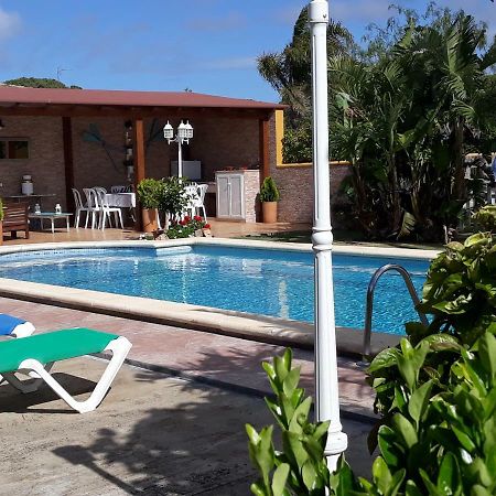 Chalet La Huerta Con Piscina Y Wifi Conil de la Frontera Kültér fotó
