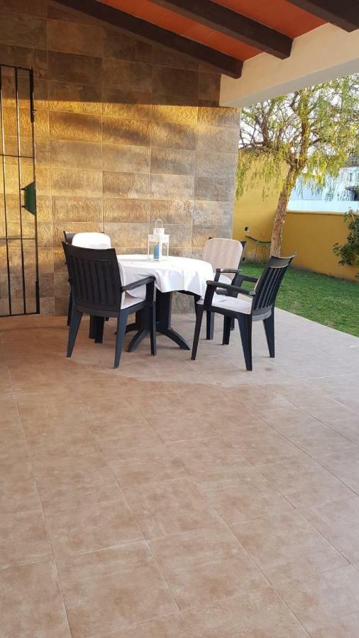 Chalet La Huerta Con Piscina Y Wifi Conil de la Frontera Kültér fotó