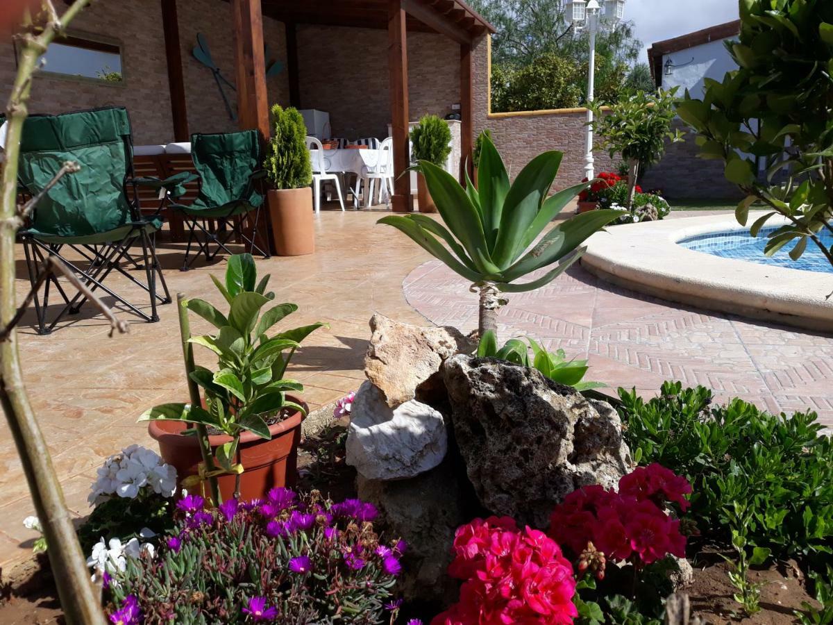 Chalet La Huerta Con Piscina Y Wifi Conil de la Frontera Kültér fotó